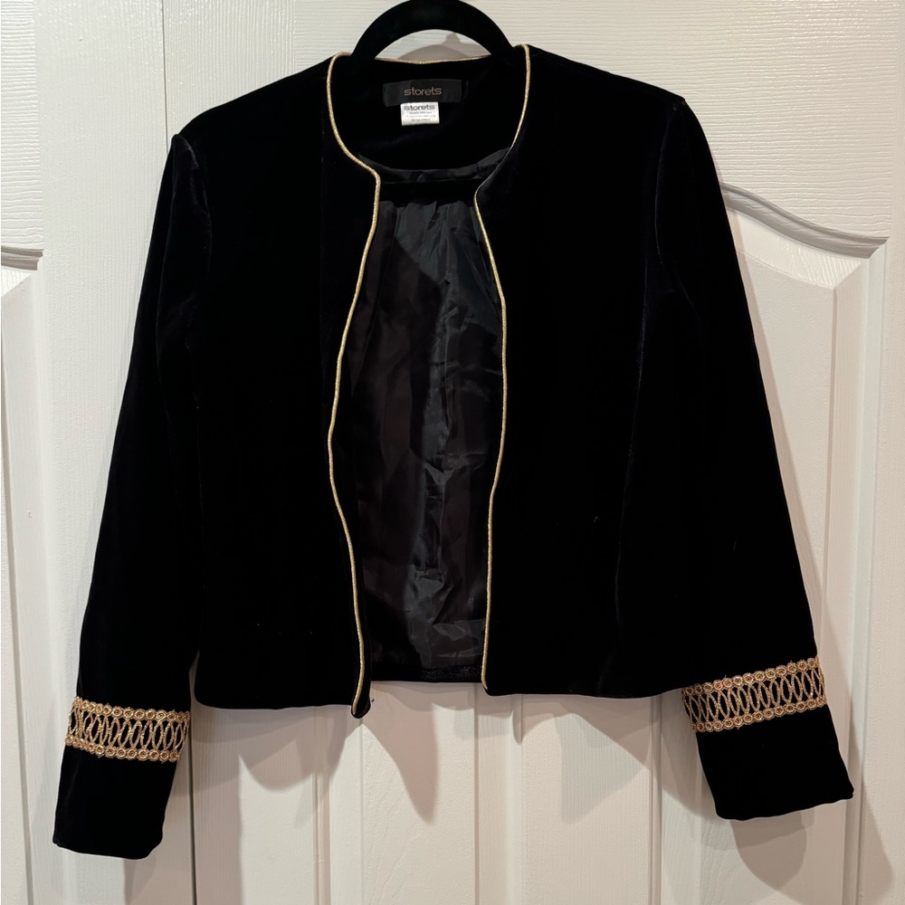 Women’s Storets velvet jacket with gold detail. Great condition. Size small.